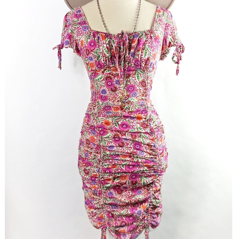 NWOT Skylar + Madison Floral Dress Size S
